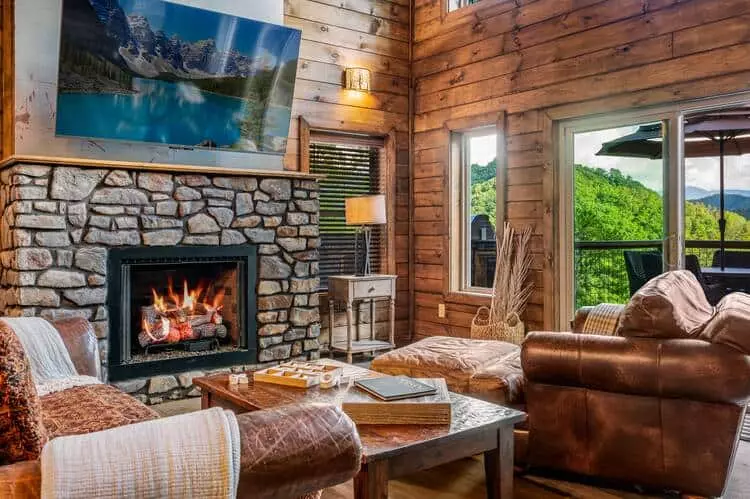 Kellys Retreat fireplace