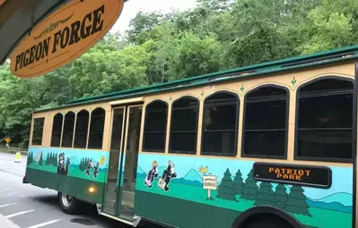 trolley at dollywood