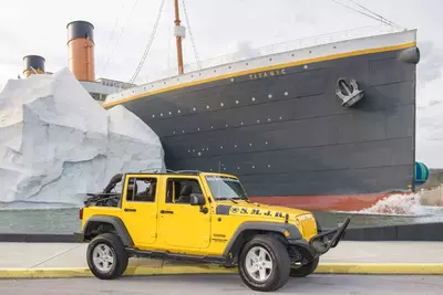 yellow jeep in front of titanic museum