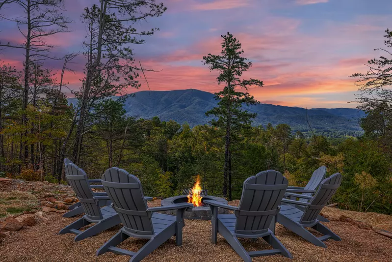 Hatcher Mountain Hideaway