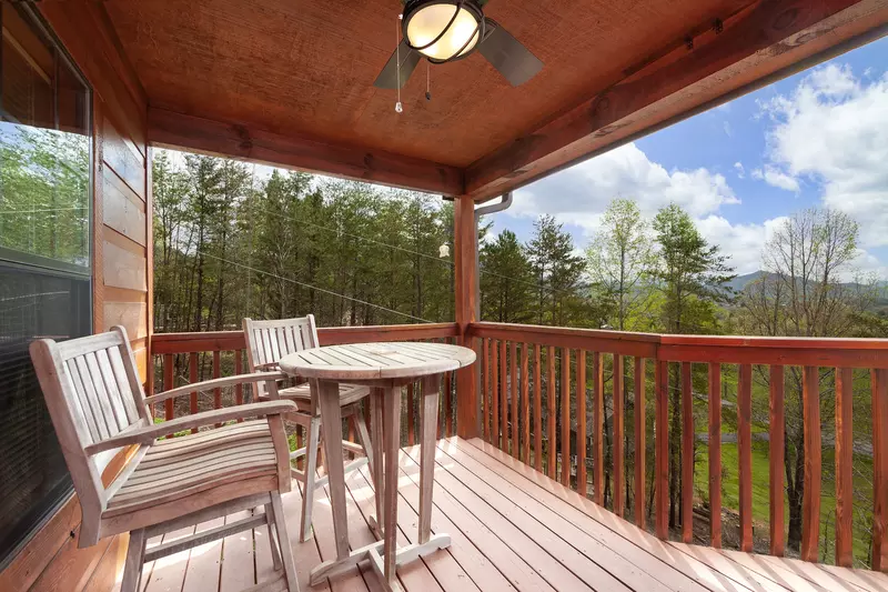 BareFoot Cabin