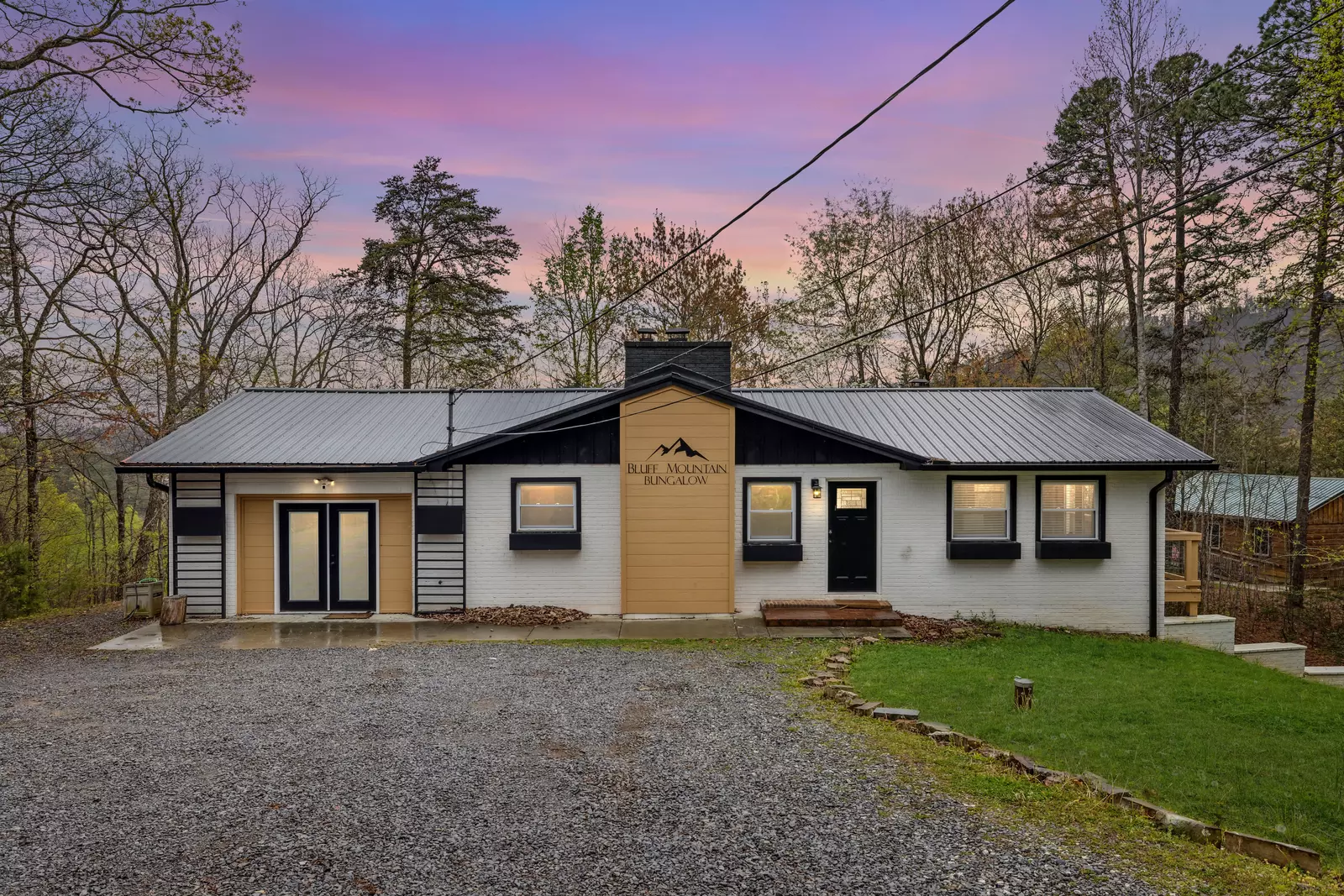 Bluff Mountain Bungalow