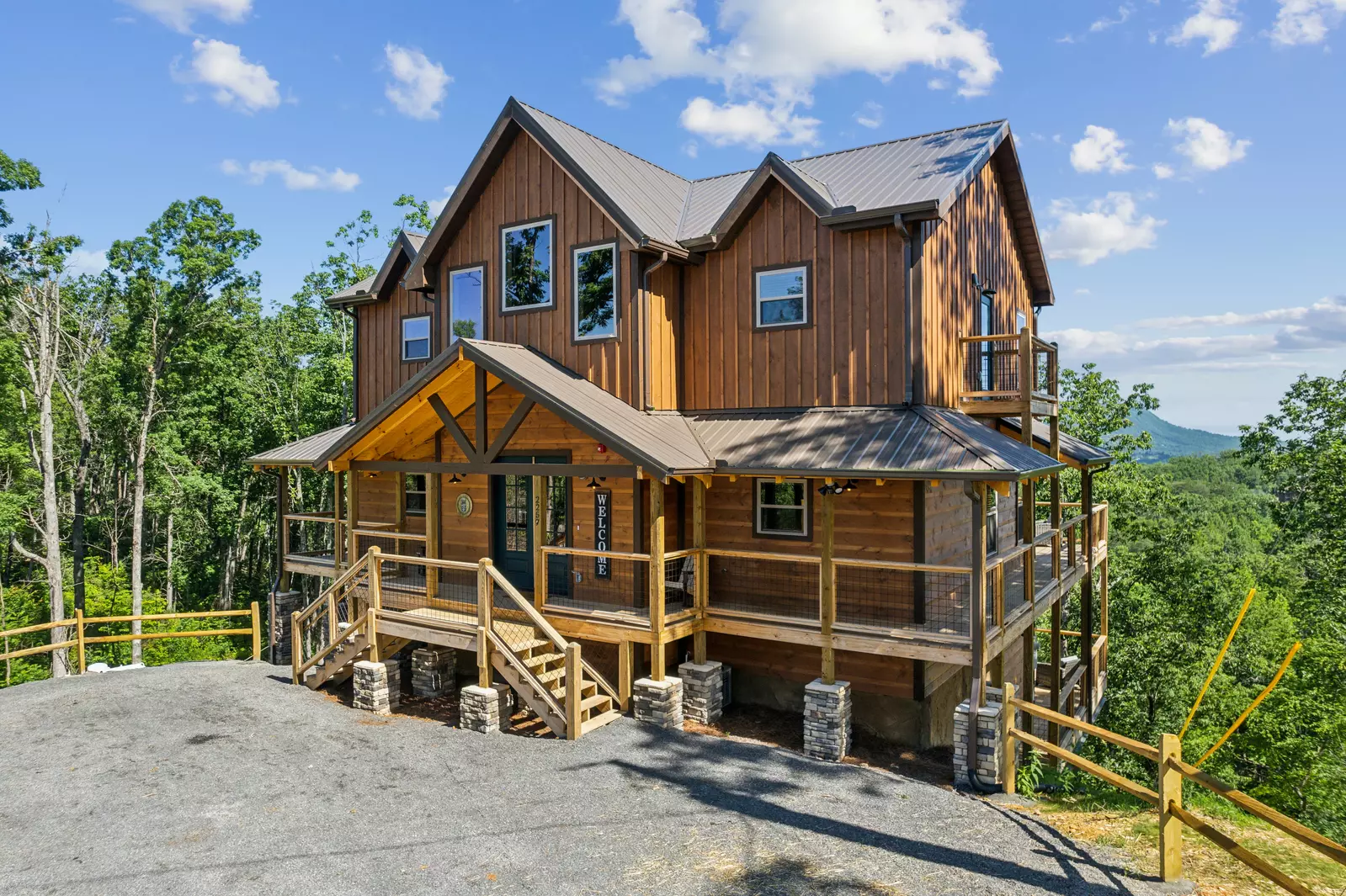 Moonshine Mountain Lodge